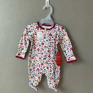 Wonder nation newborn sleepwear size 0-3 months